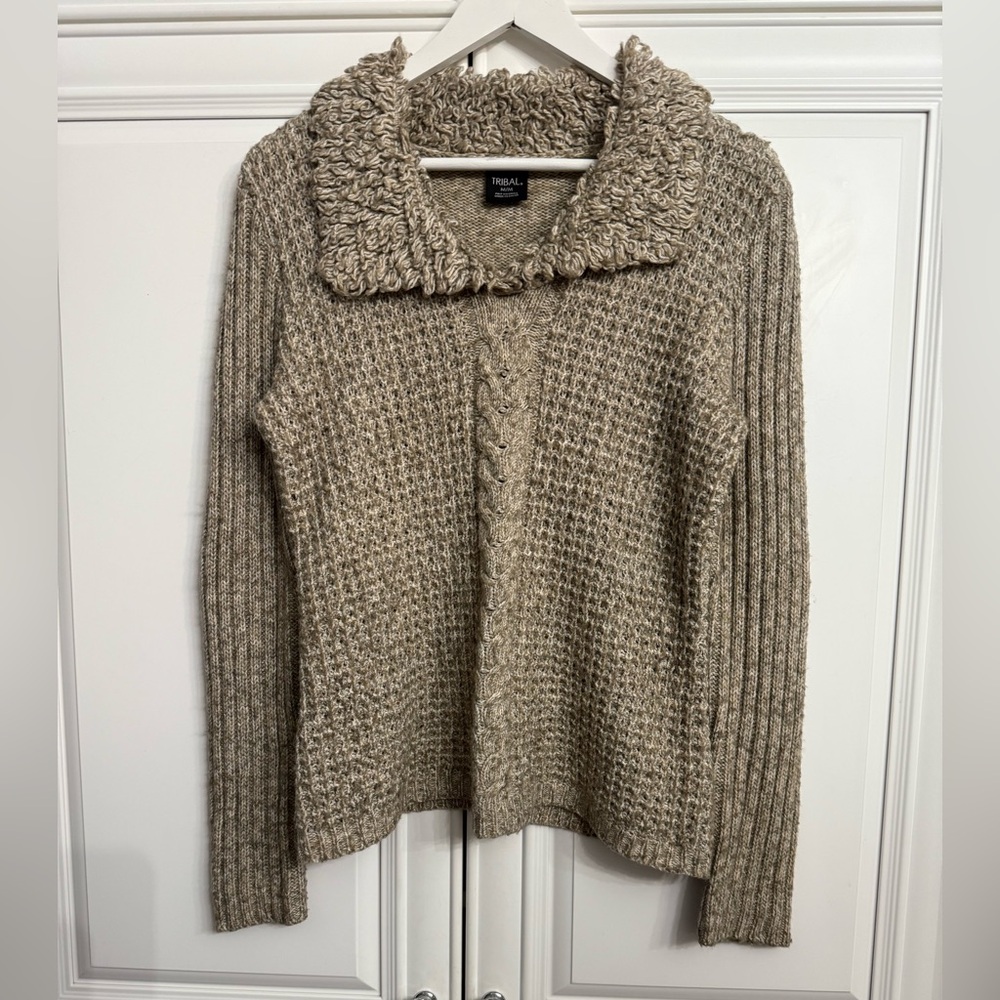 Tribal Women's Sz Medium Marled Tan V-Neck Sweater Textured Collar Cable Knit